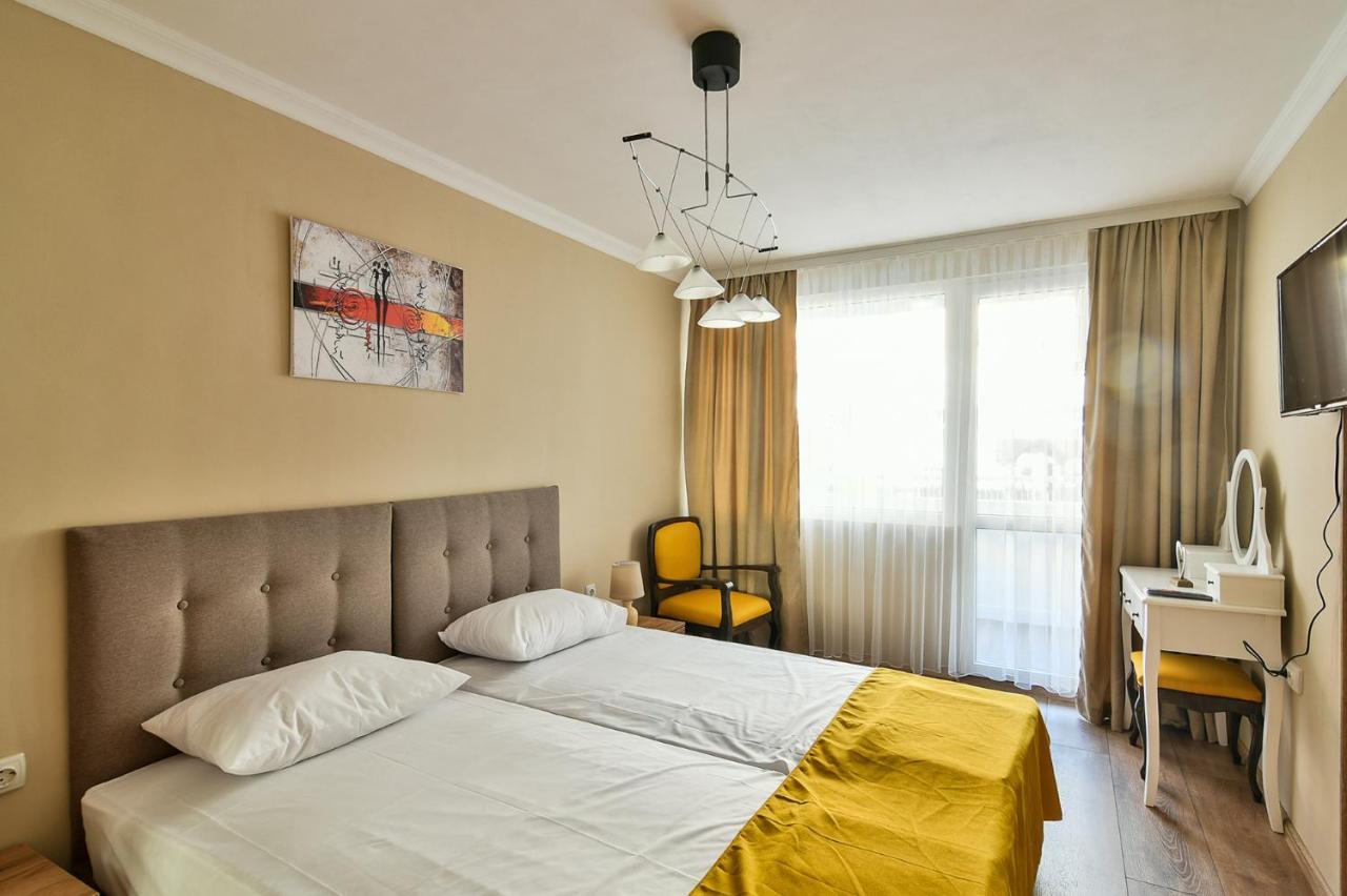 Top Location Flats In Варна Екстериор снимка